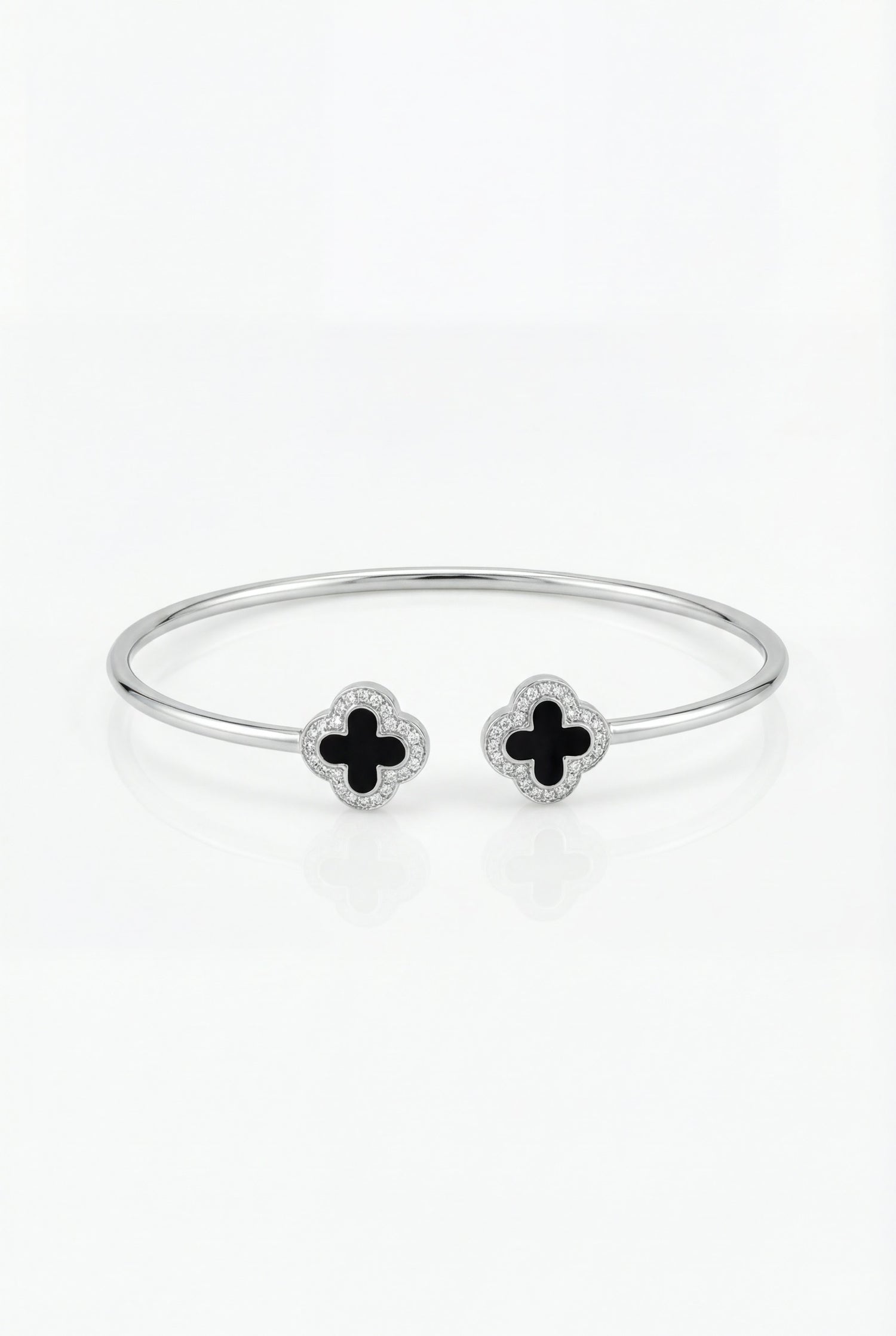 Noir Clover Elegance Bracelet
