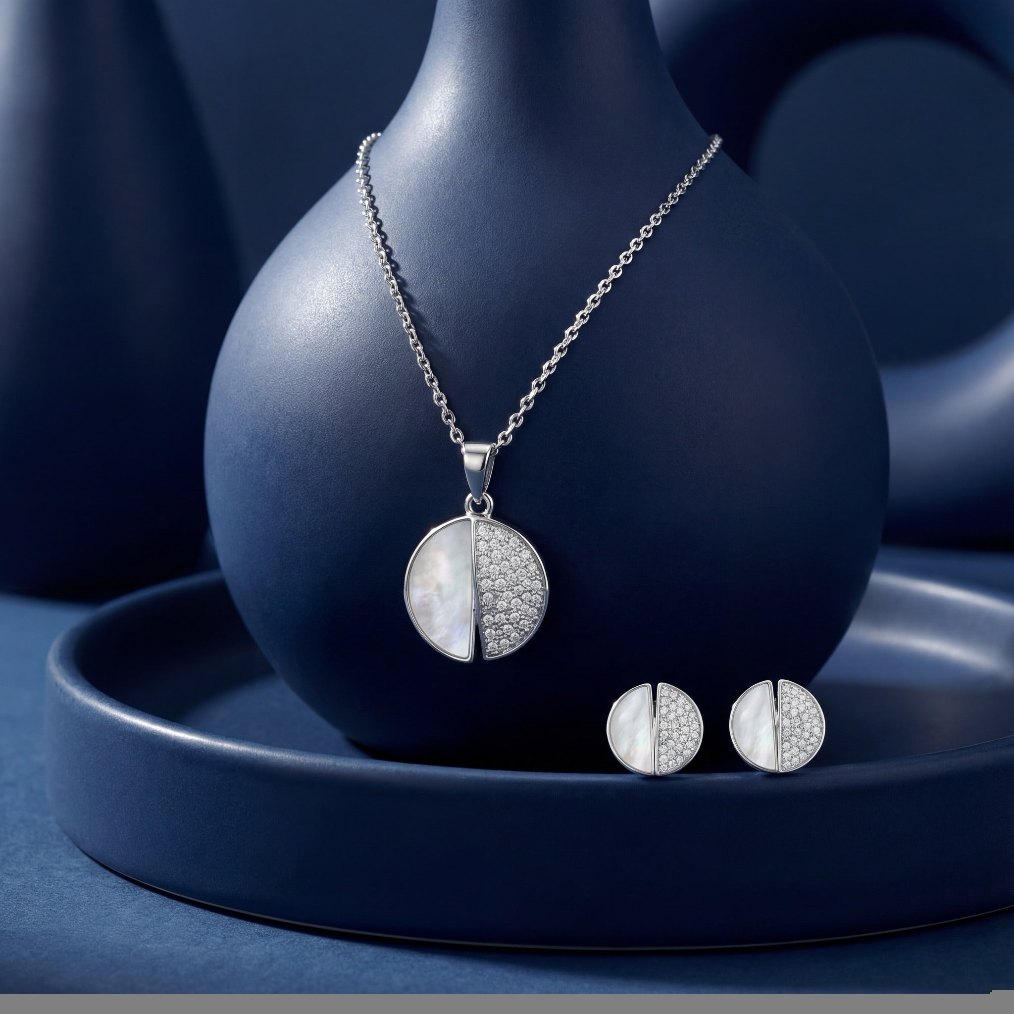 Luna Split Pavé Mother-of-Pearl Diamond Set