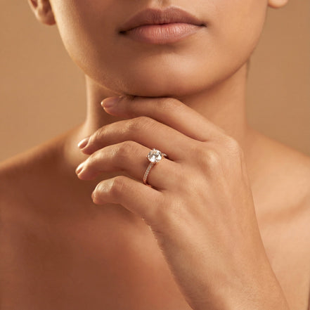 Rose Lumière Solitaire Ring