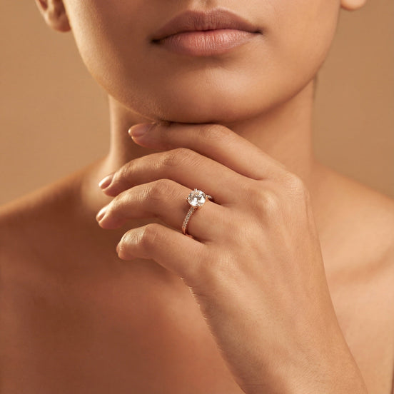 Rose Lumière Solitaire Ring