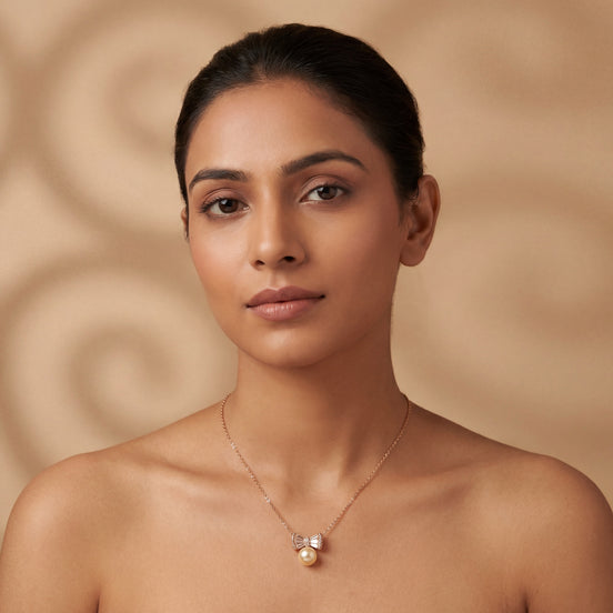 Golden Pearl Ribbon Necklace