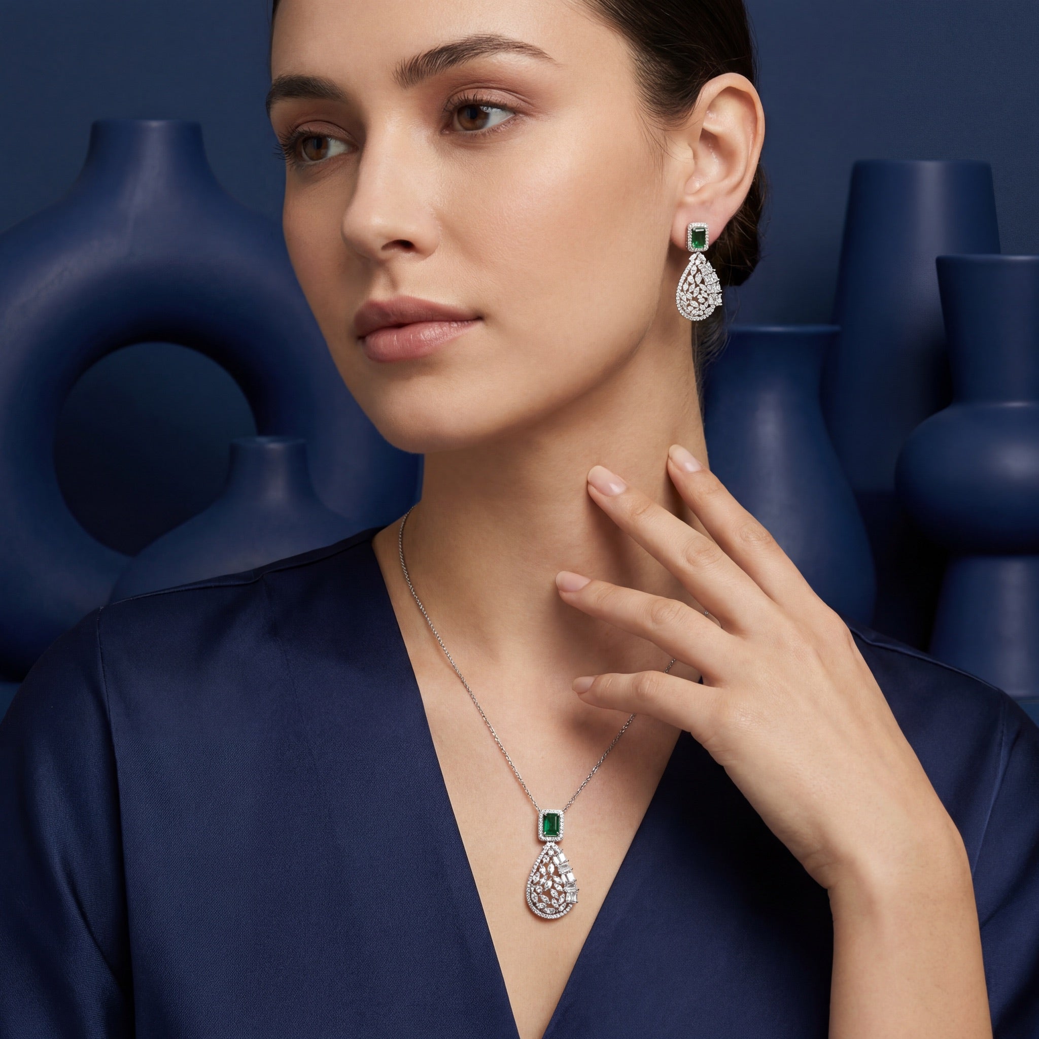 Emerald Teardrop Filigree Pendant Set