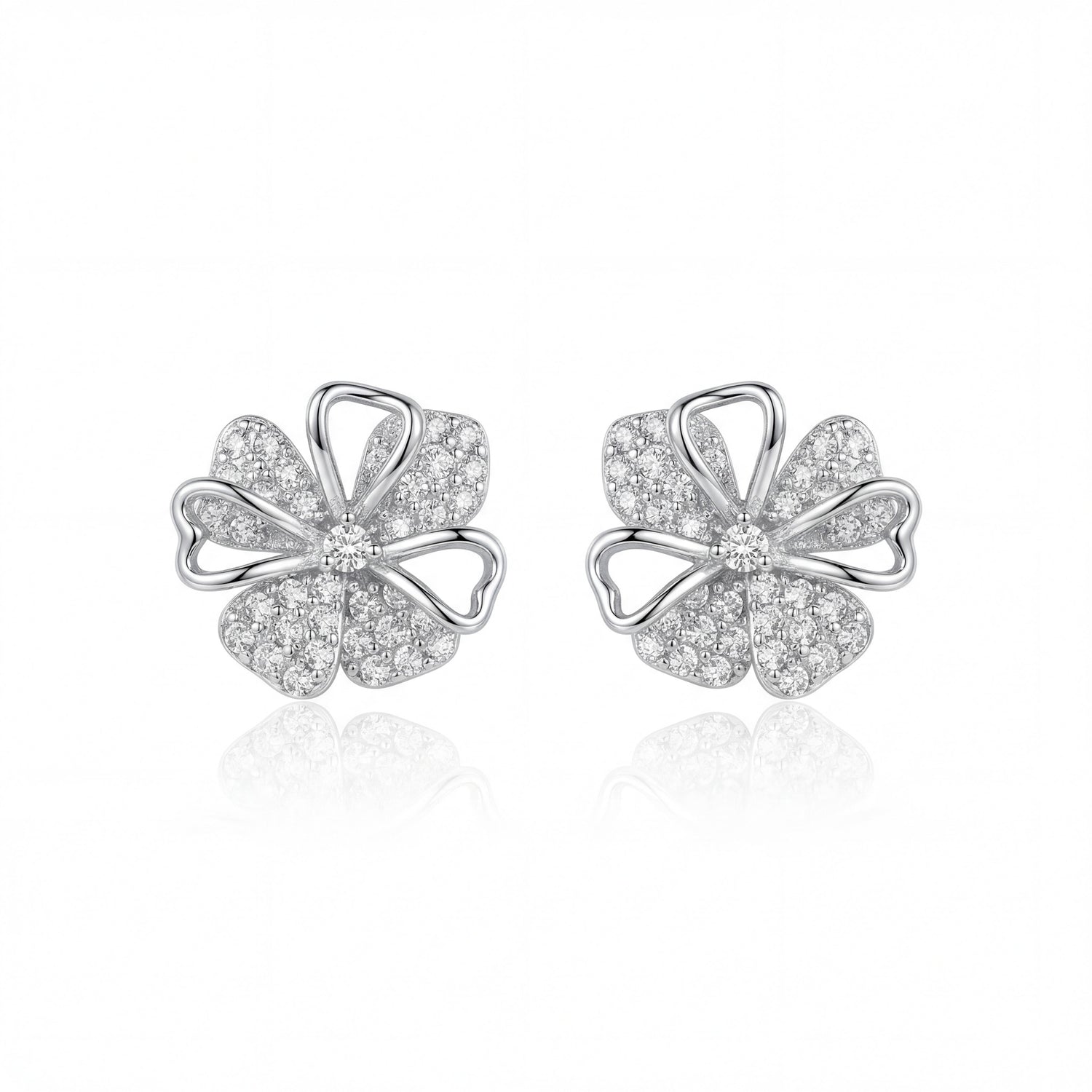 Daisy Sparkle Diamond Studs